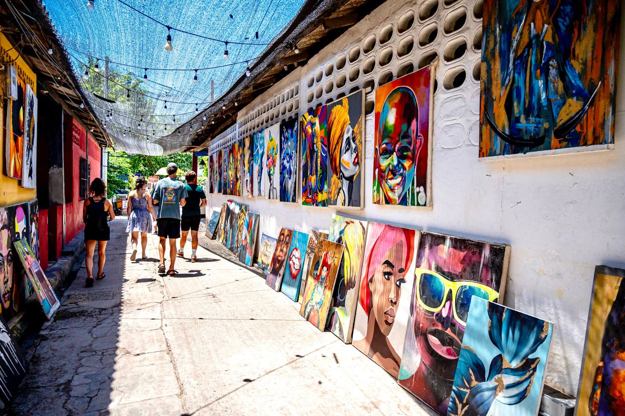 Free Walking Tour Getsemaní Mural Art & Graffiti